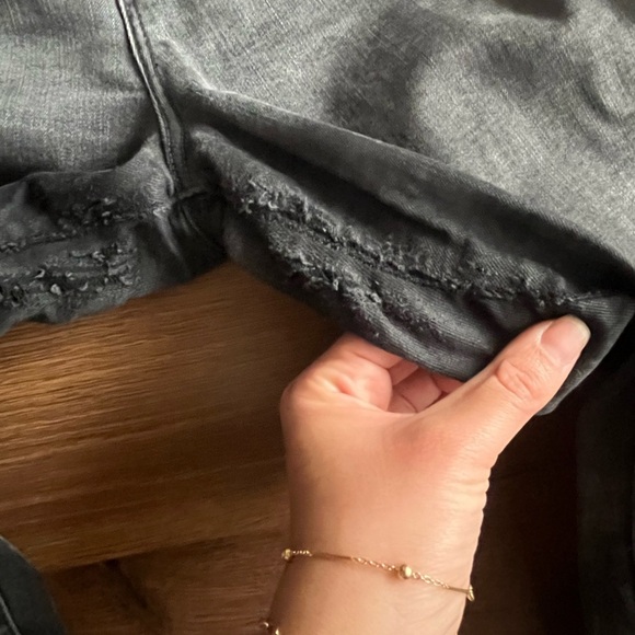 FREE A & F Black Curve Love High Rise Super Skinny Ankle Denim/Jeans - Picture 6 of 11